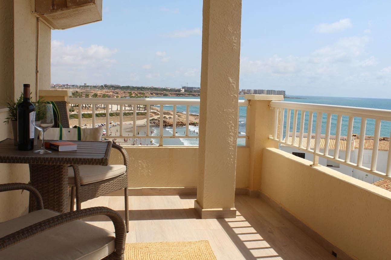 1 bedroom Apartment for sale in Playa Flamenca - € 269,500 (Ref: 9516119)