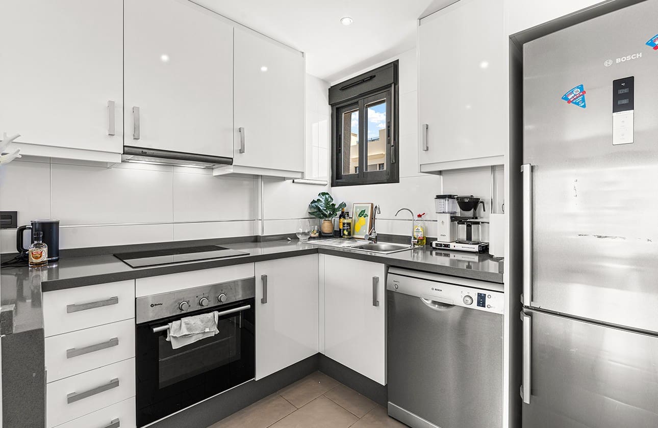 2 bedroom Apartment for sale in La Zenia with pool garage - € 319,000 (Ref: 9516126)