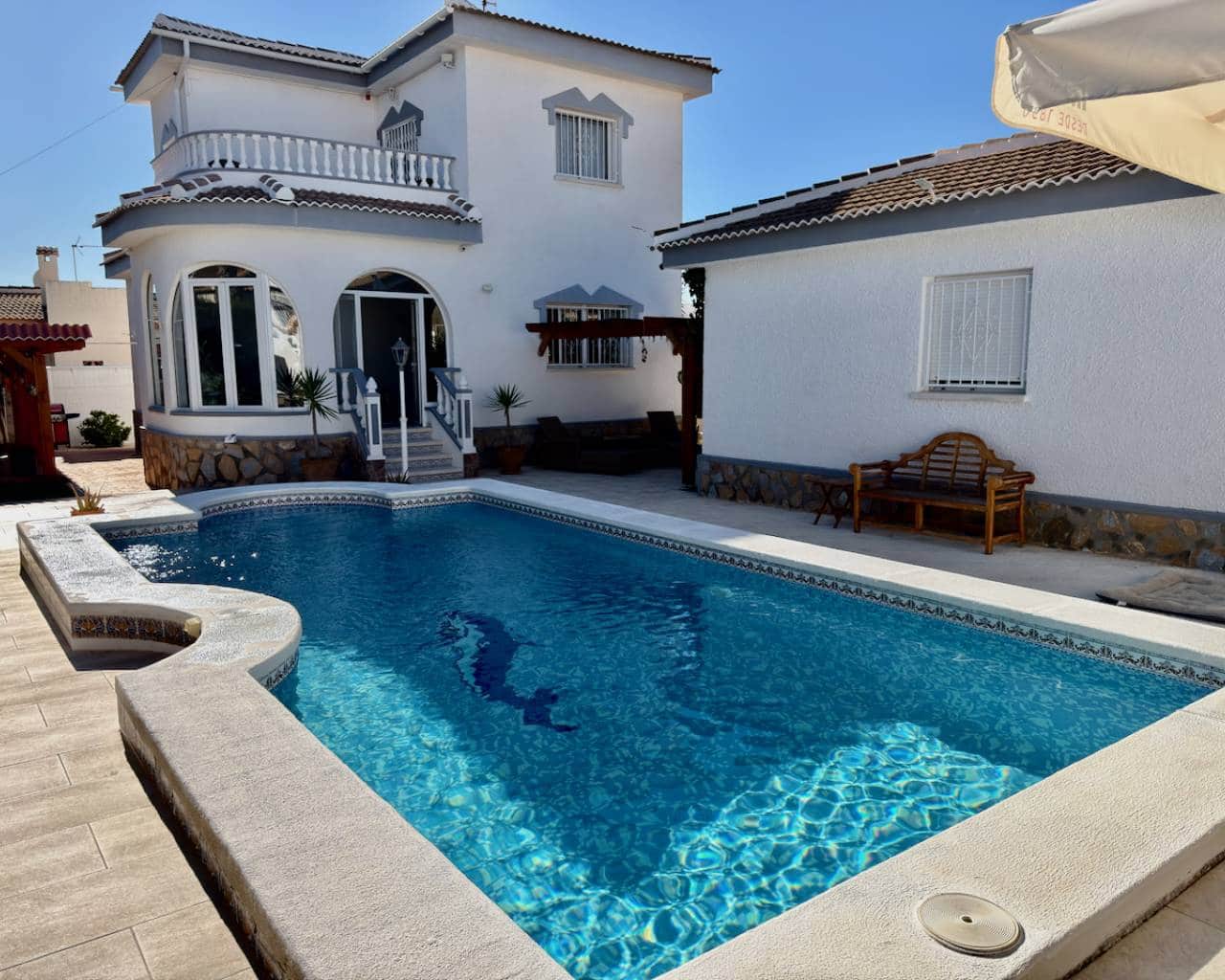 3 bedroom Villa for sale in Ciudad Quesada with pool garage - € 475,000 (Ref: 9516140)