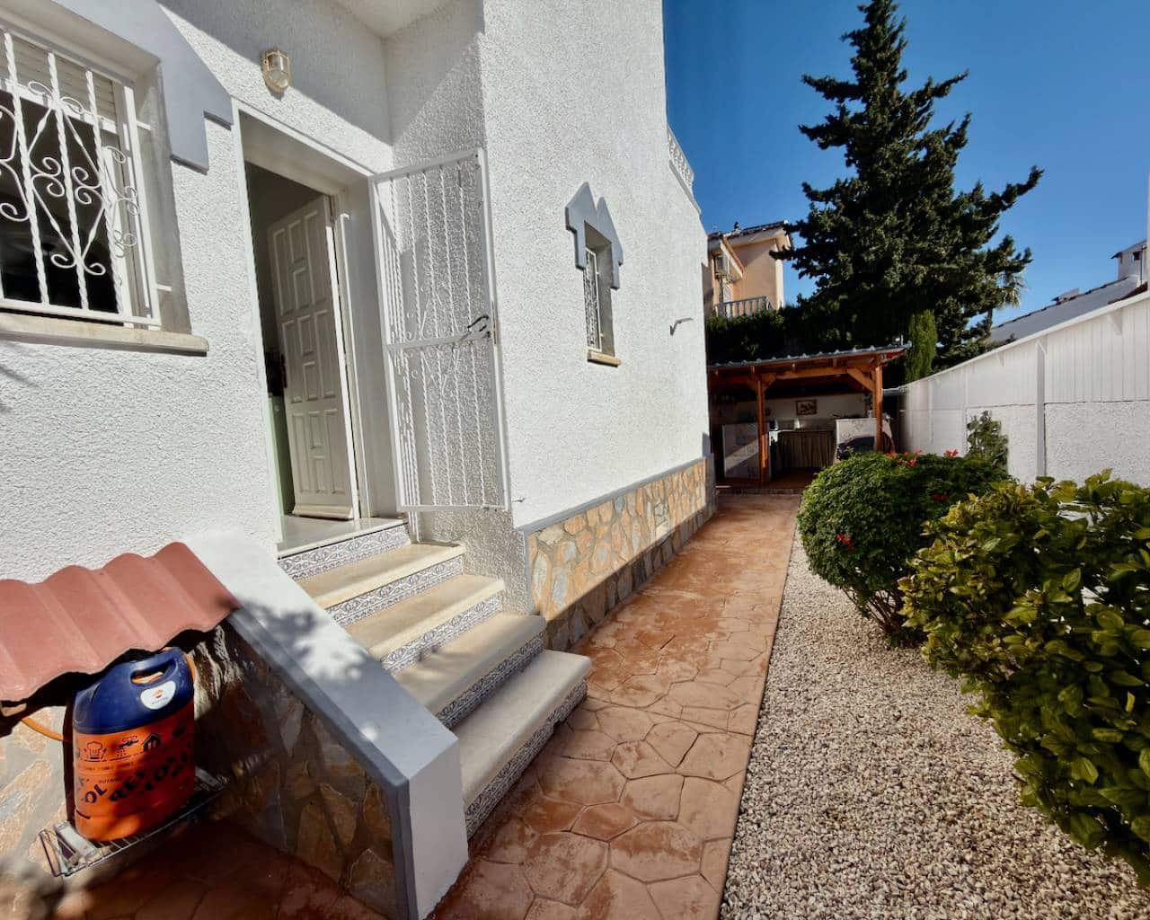 3 bedroom Villa for sale in Ciudad Quesada with pool garage - € 475,000 (Ref: 9516140)