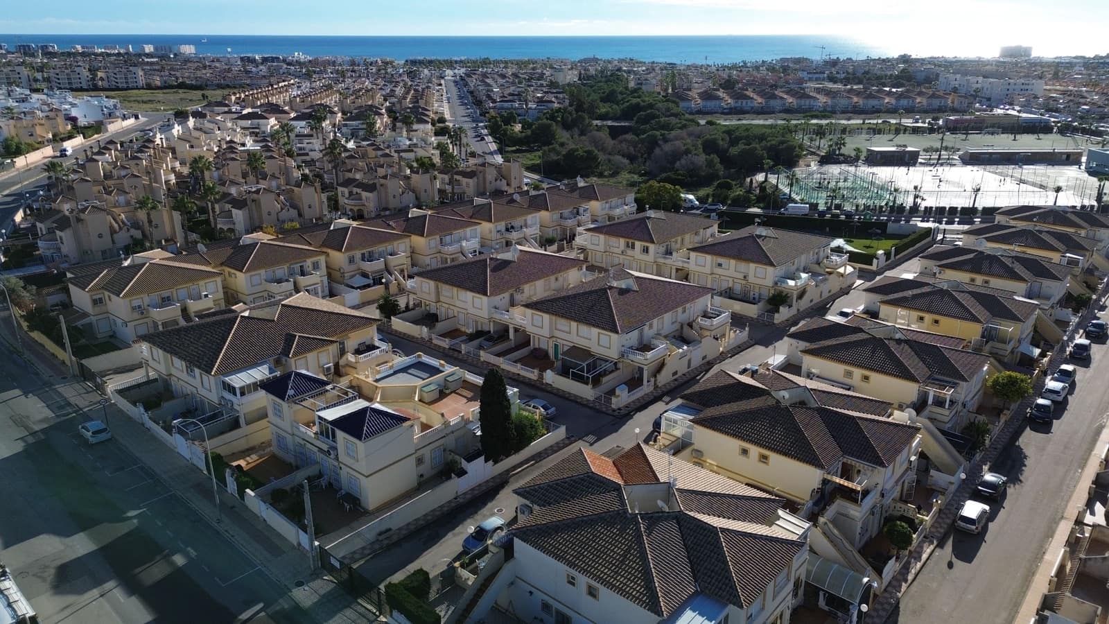 2 bedroom Apartment for sale in Playa Flamenca with pool - € 189,900 (Ref: 9519067)