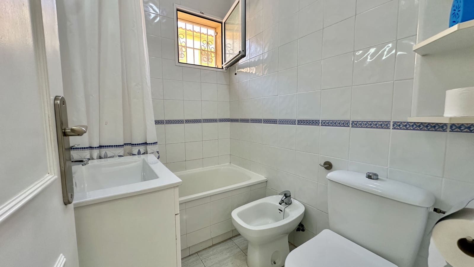 2 bedroom Apartment for sale in Playa Flamenca with pool - € 189,900 (Ref: 9519067)