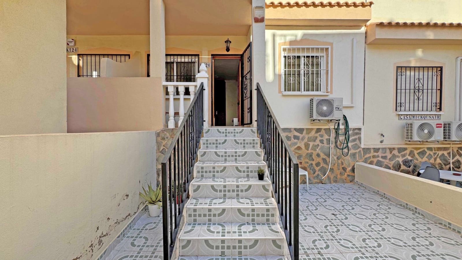 2 bedroom Apartment for sale in Playa Flamenca with pool - € 132,000 (Ref: 9519070)