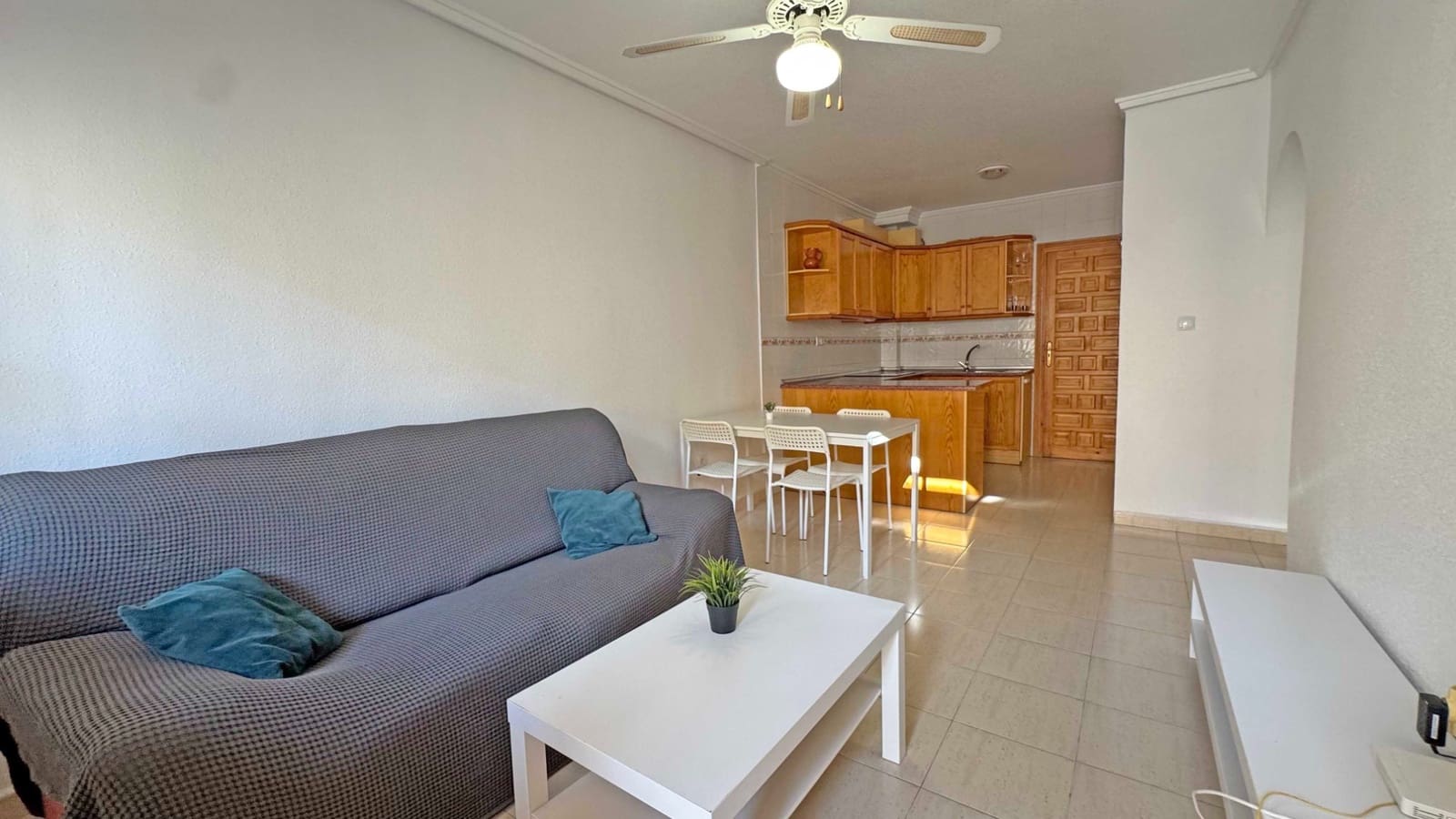 2 bedroom Apartment for sale in Playa Flamenca with pool - € 132,000 (Ref: 9519070)