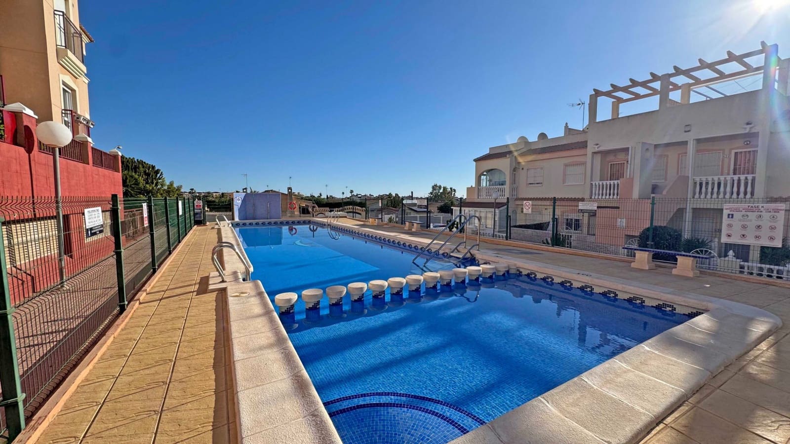 2 bedroom Apartment for sale in Playa Flamenca with pool - € 132,000 (Ref: 9519070)