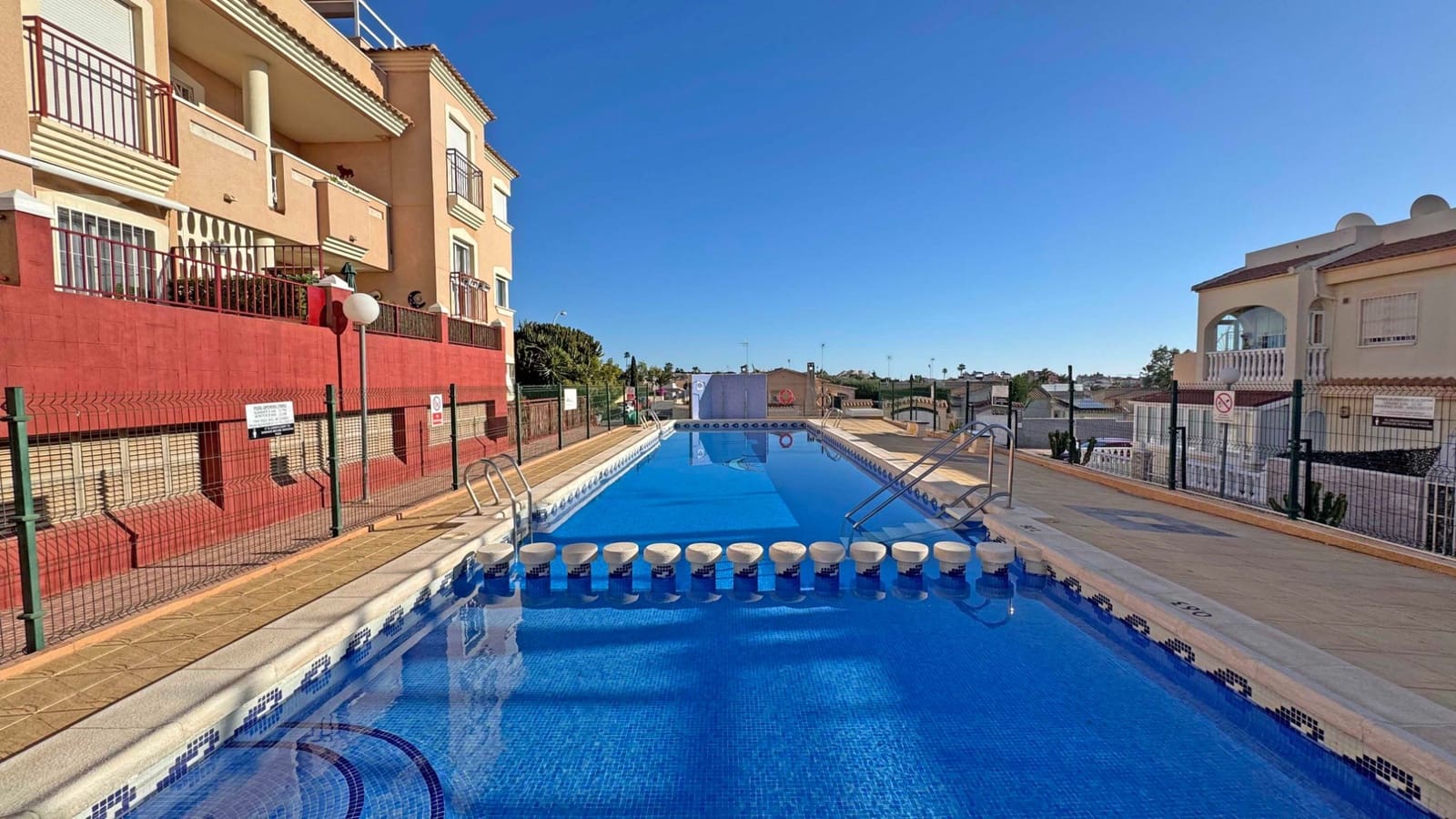 2 bedroom Apartment for sale in Playa Flamenca with pool - € 132,000 (Ref: 9519070)