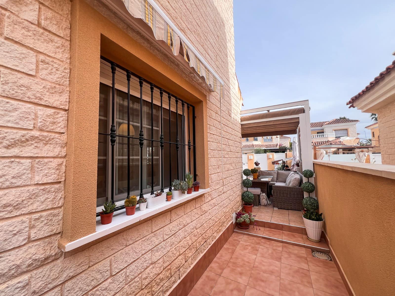 2 sovrum Villa till salu i El Raso med pool - 247 000 € (Ref: 9527414)