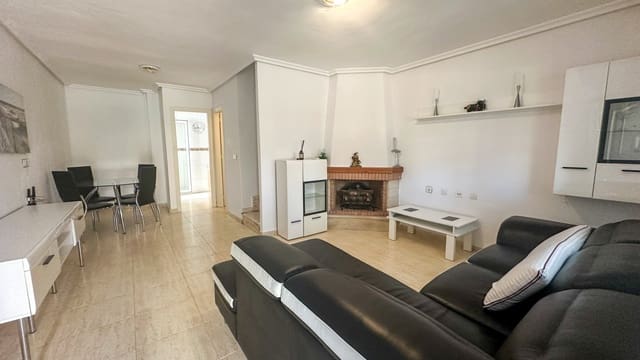 2 quarto Casa em Banda para venda em Nueva Torrevieja, Torrevieja com piscina garagem - 179 000 € (Ref: 9529500)