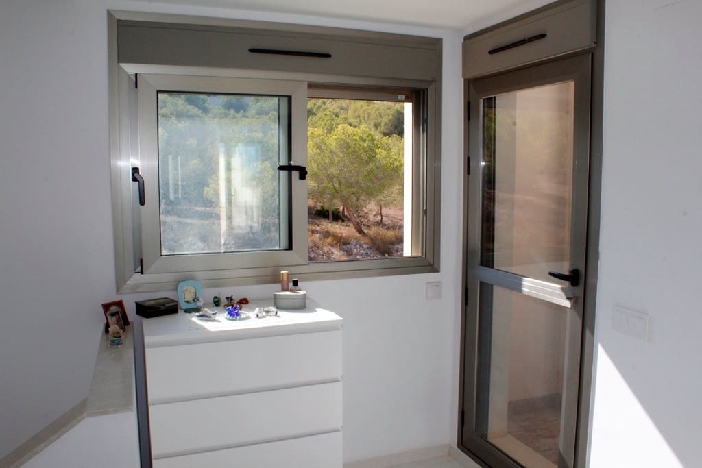 3 makuuhuone Huvila myytävänä paikassa San Miguel de Salinas mukana uima-altaan - 429 000 € (Ref: 9535656)