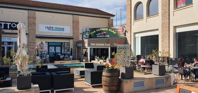 3 slaapkamer Villa te koop in Algorfa met zwembad - € 600.000 (Ref: 9559343)