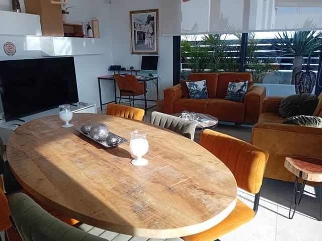 Chalet de 3 habitaciones en Algorfa en venta con piscina - 729.000 € (Ref: 9561962)