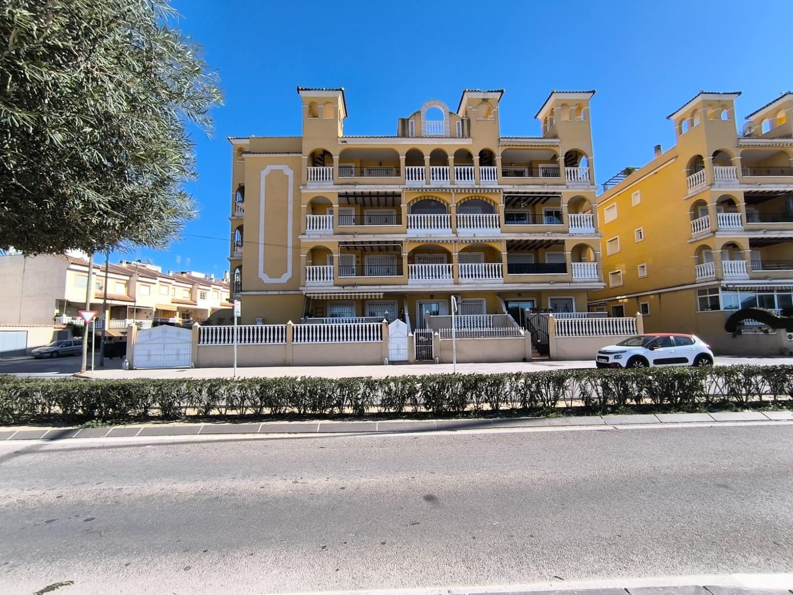 2 Zimmer Apartment zu verkaufen in Algorfa mit Pool Garage - 125.000 € (Ref: 9561964)