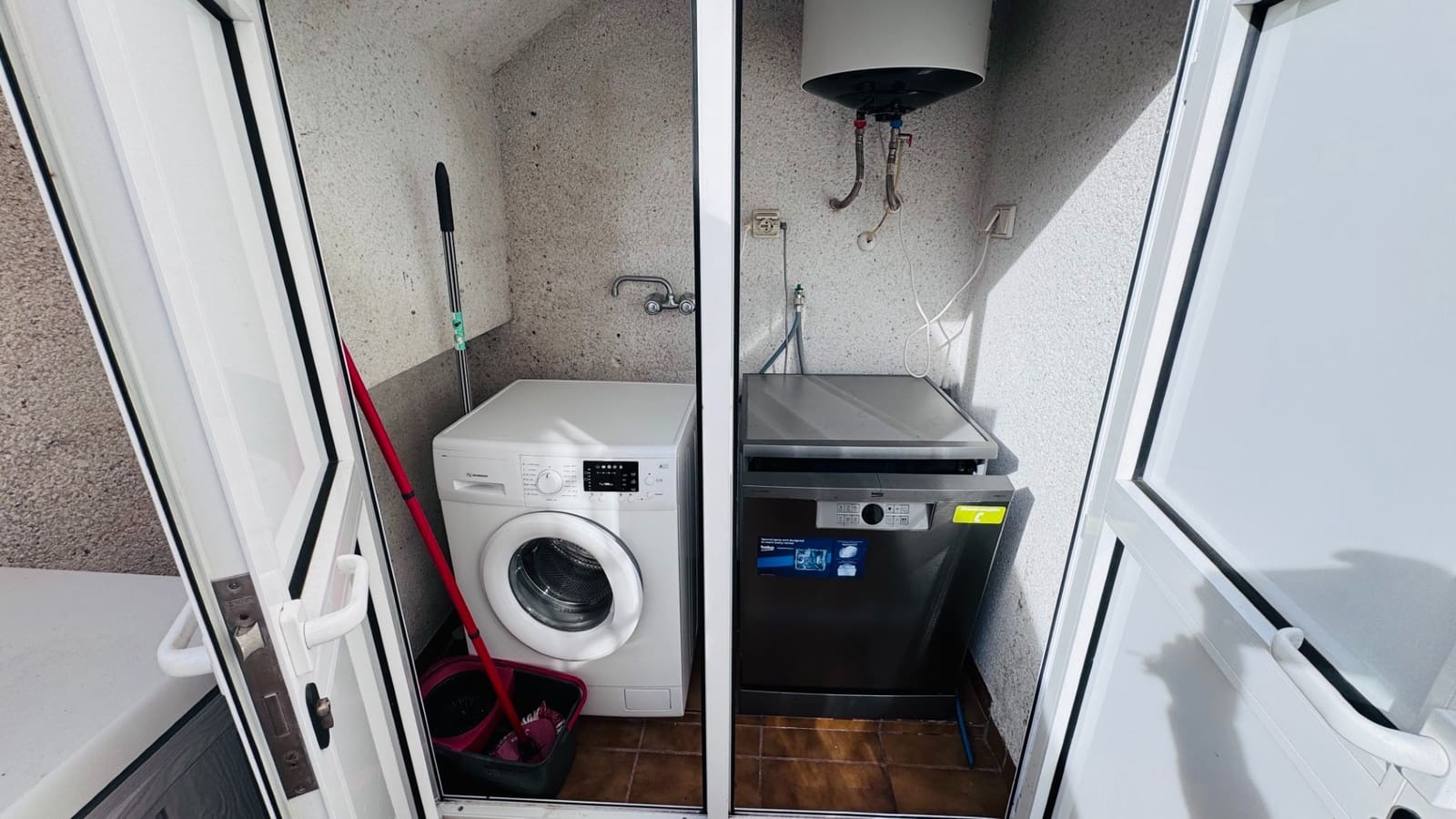 3 makuuhuone Omakotitalo myytävänä paikassa Daya Nueva mukana uima-altaan - 159 950 € (Ref: 9561965)