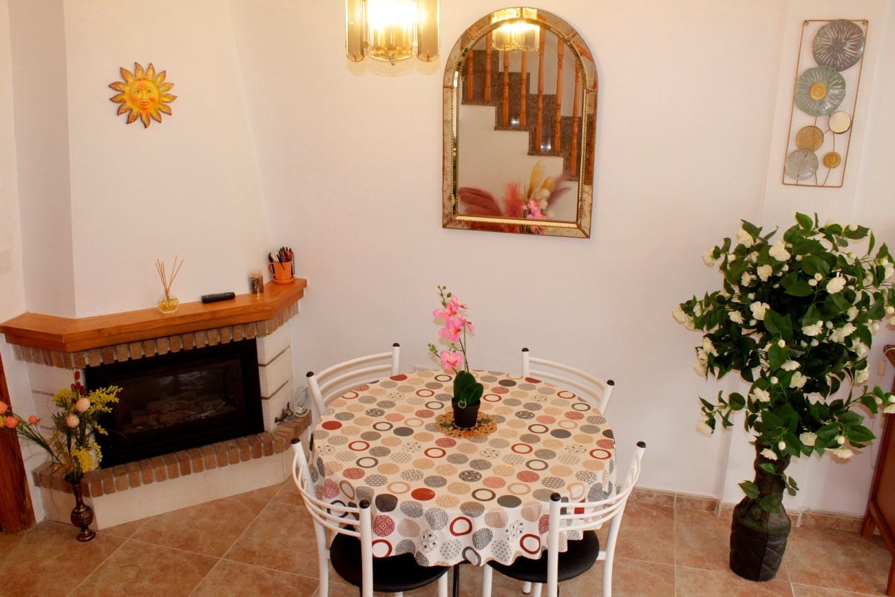 4 sypialnia Willa na sprzedaż w Torre de la Horadada z garażem - 272 000 € (Ref: 9570925)