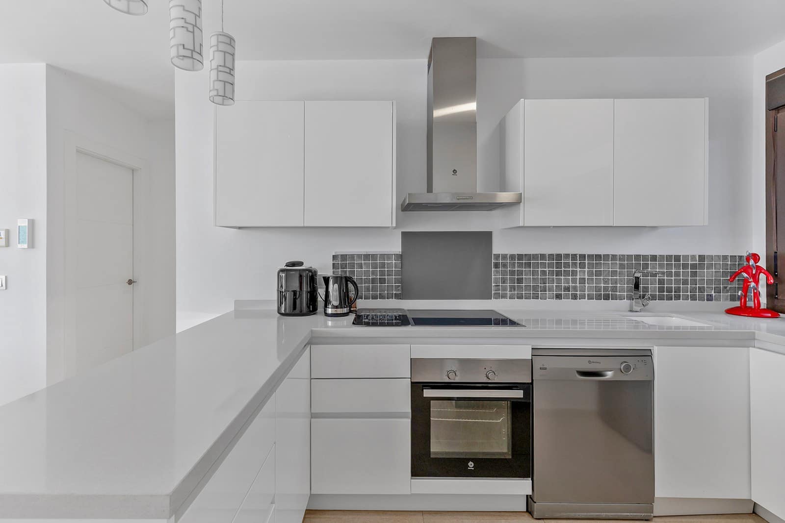 3 slaapkamer Villa te koop in Vistabella met zwembad - € 449.900 (Ref: 9576294)