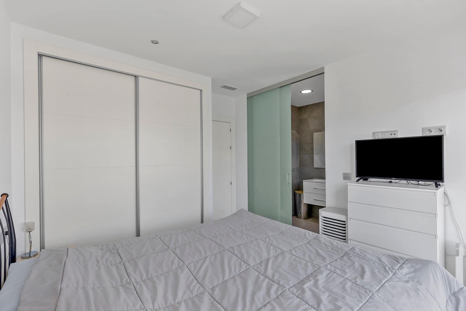 3 slaapkamer Villa te koop in Vistabella met zwembad - € 449.900 (Ref: 9576294)