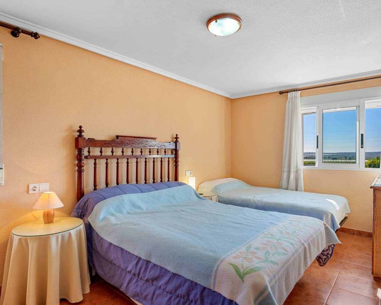 10 quarto Moradia para venda em Los Montesinos com piscina garagem - 425 000 € (Ref: 9586026)