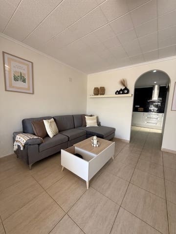 2 makuuhuone Omakotitalo myytävänä paikassa La Siesta, Torrevieja mukana uima-altaan - 187 000 € (Ref: 9602599)