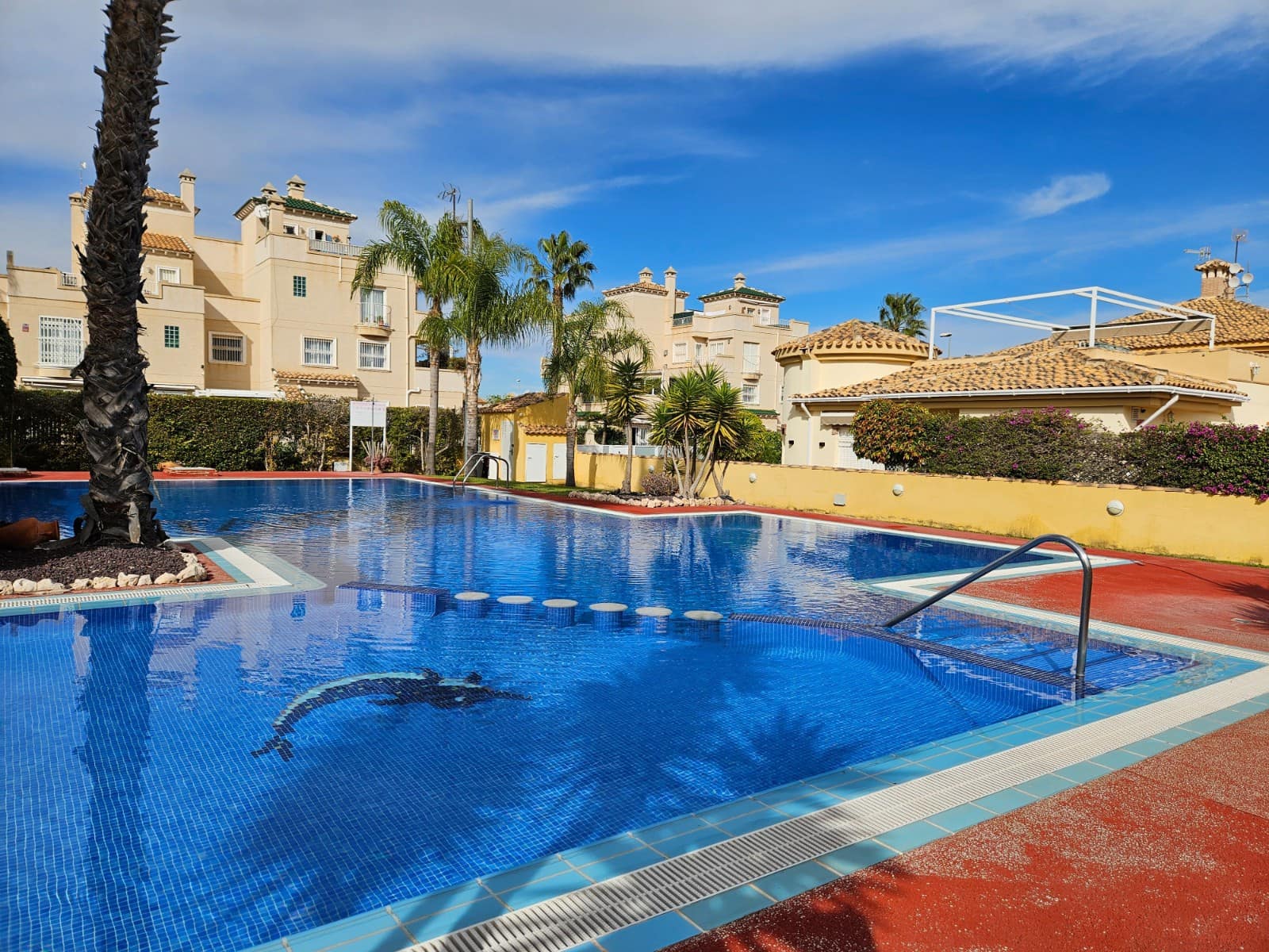 3 bedroom Villa for sale in Villamartin with pool - € 239,000 (Ref: 9607907)