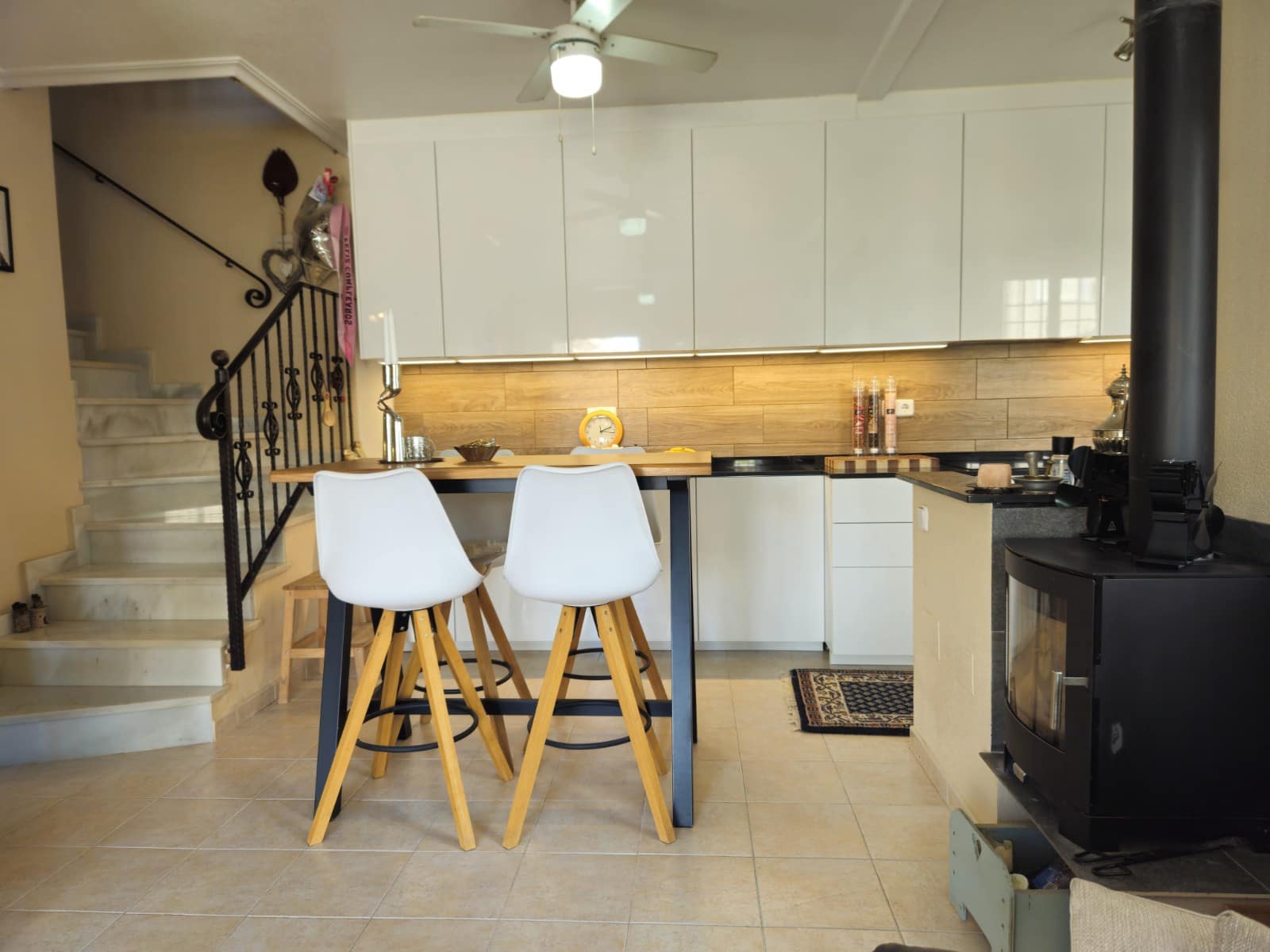 3 bedroom Villa for sale in Villamartin with pool - € 239,000 (Ref: 9607907)