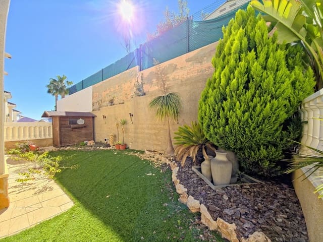 Chalet de 3 habitaciones en Las Filipinas en venta con piscina garaje - 330.000 € (Ref: 9611286)