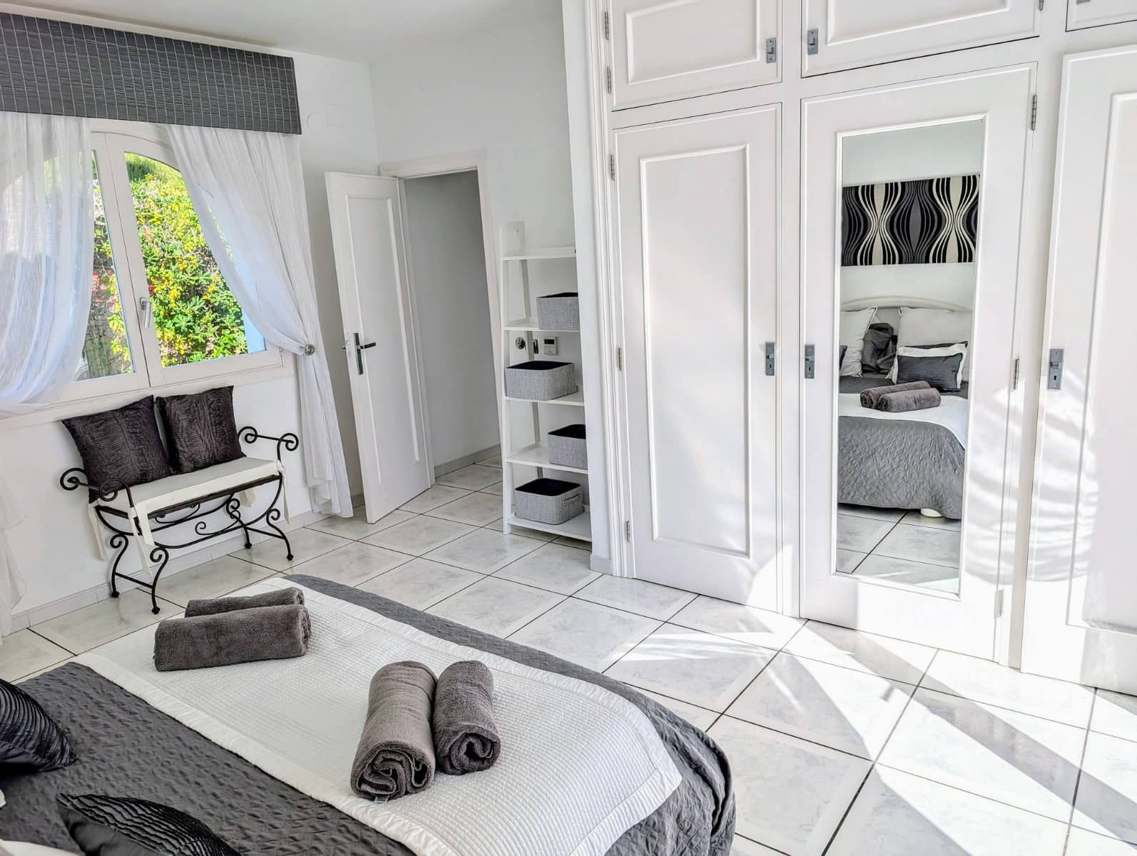 3 bedroom Villa for sale in Moraira with pool garage - € 1,100,000 (Ref: 9615322)