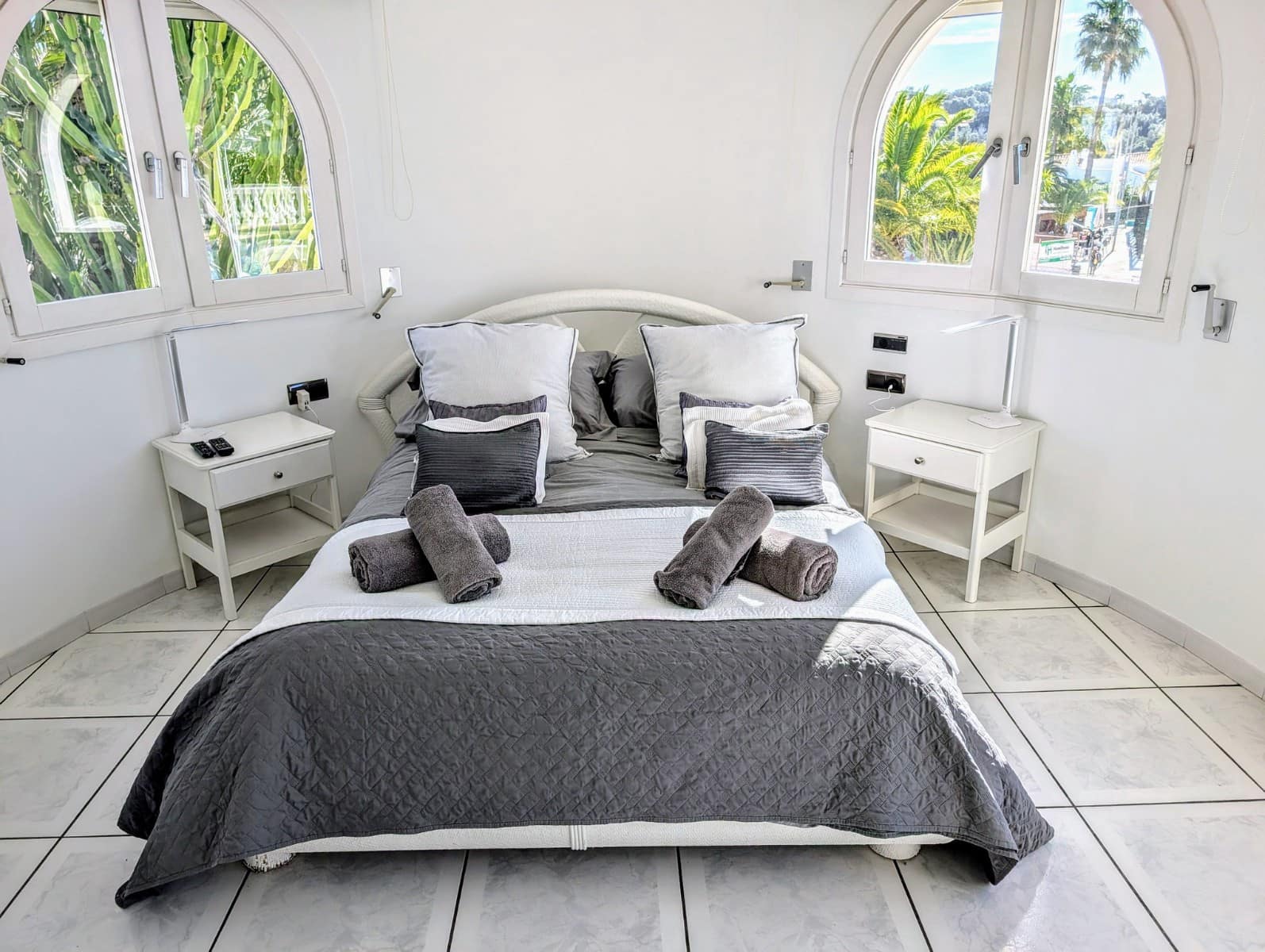 3 bedroom Villa for sale in Moraira with pool garage - € 1,100,000 (Ref: 9615322)