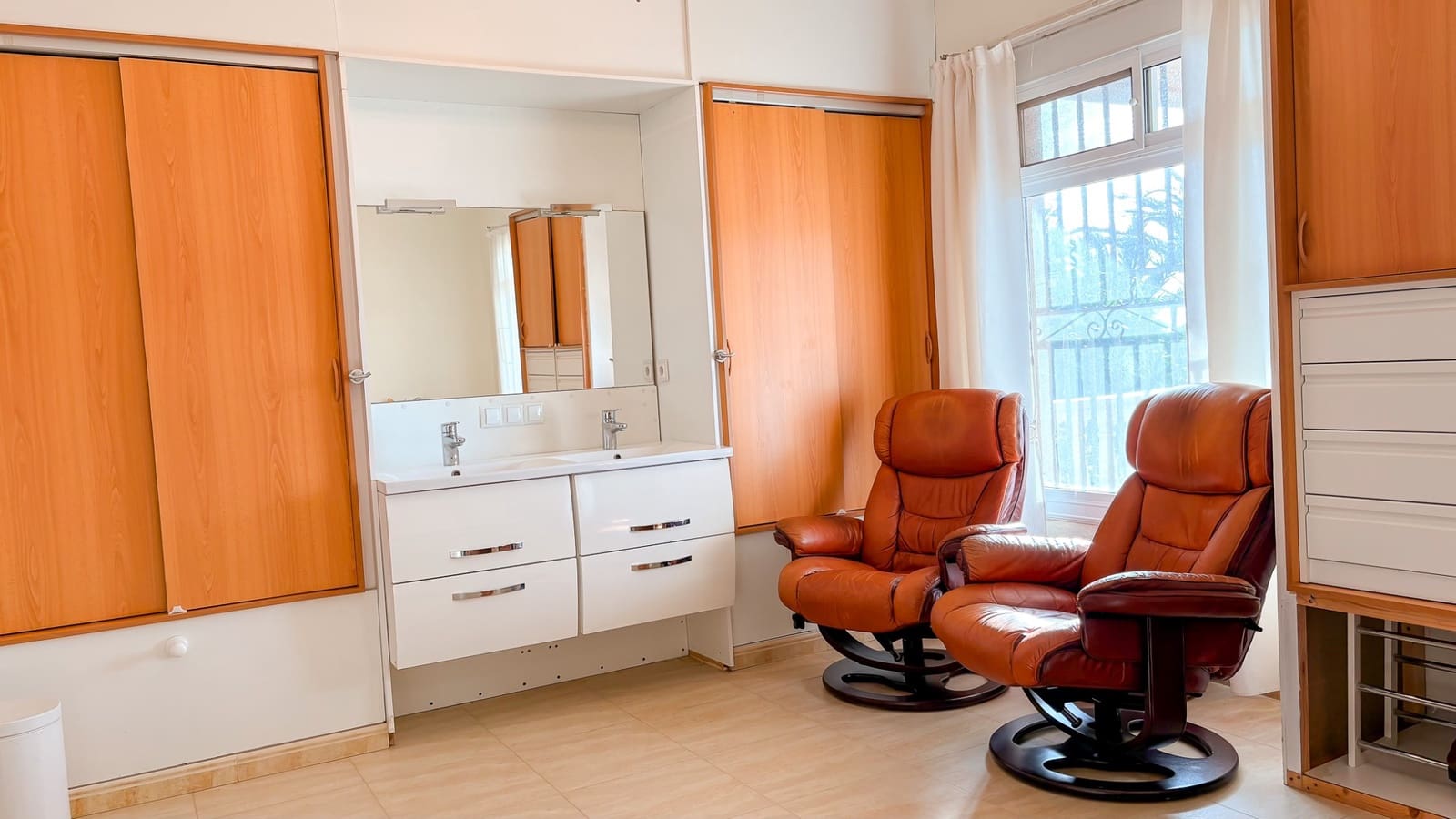 Chalet de 4 habitaciones en Ciudad Quesada en venta con piscina garaje - 525.000 € (Ref: 9615326)