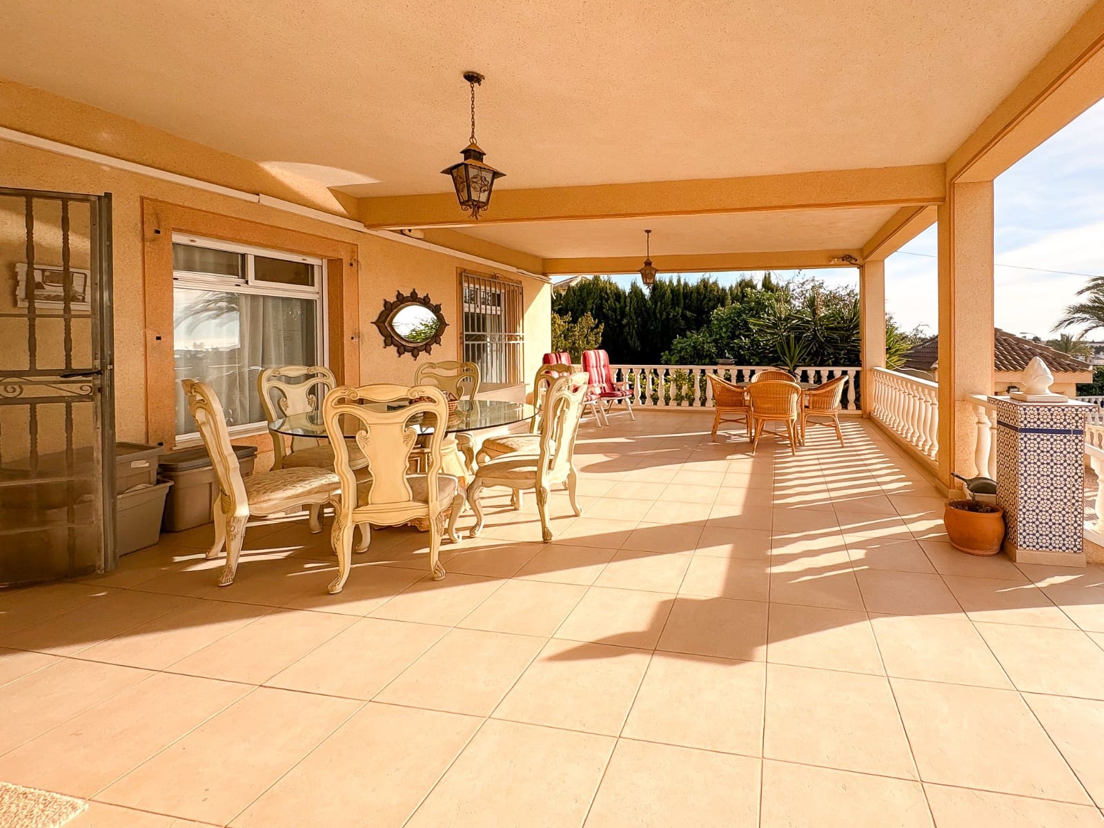 Chalet de 4 habitaciones en Ciudad Quesada en venta con piscina garaje - 525.000 € (Ref: 9615326)