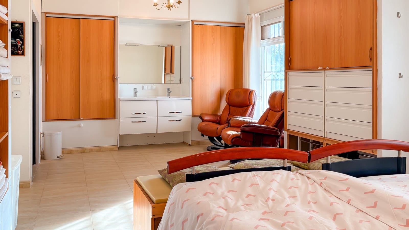 Chalet de 4 habitaciones en Ciudad Quesada en venta con piscina garaje - 525.000 € (Ref: 9615326)