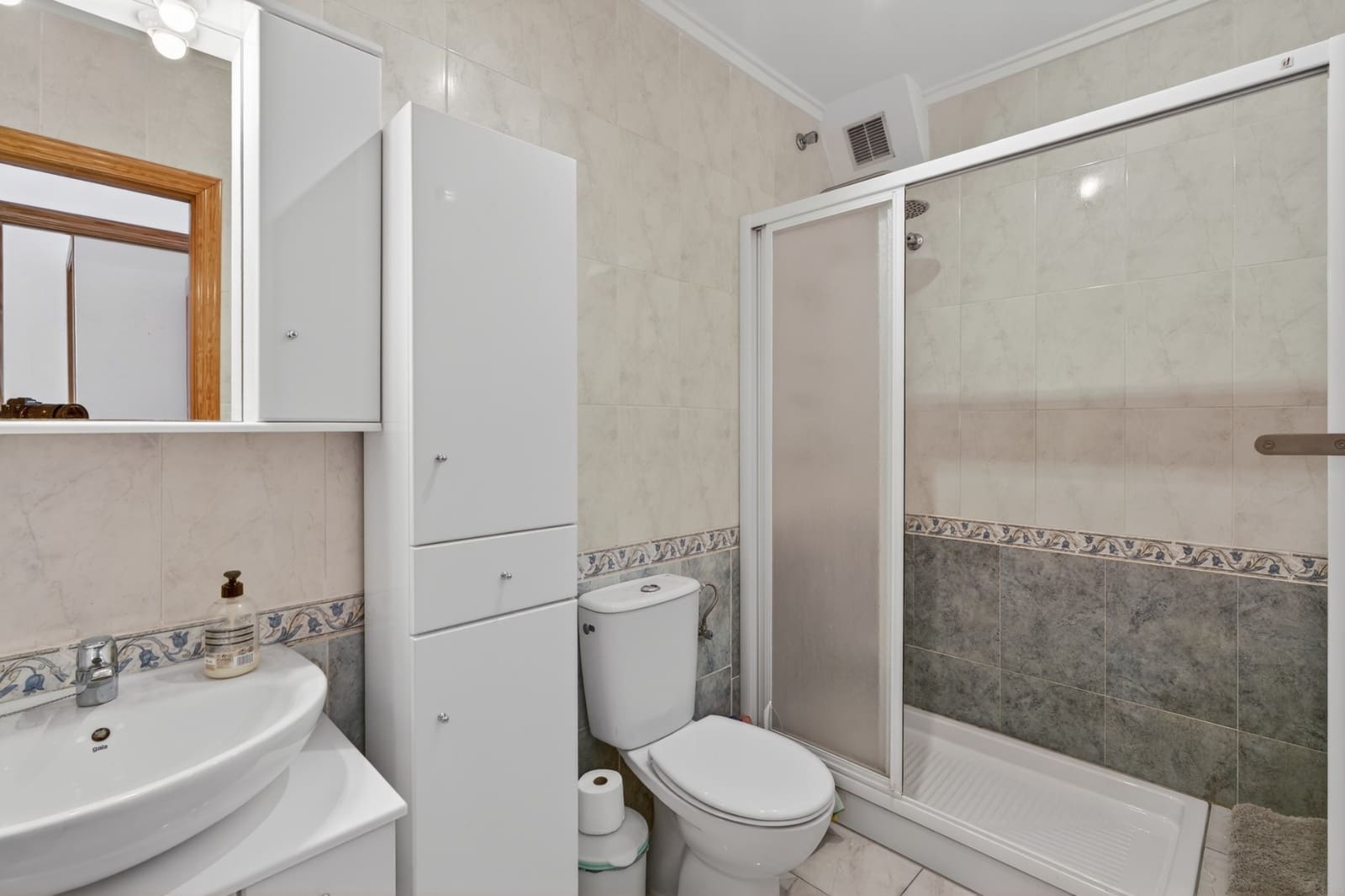 Apartamento de 2 habitaciones en Gran Alacant en venta con piscina garaje - 189.000 € (Ref: 9619128)