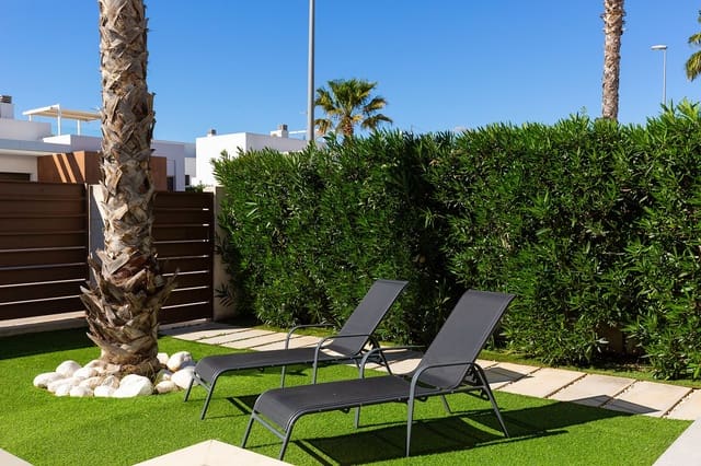 3 bedroom Villa for sale in Vistabella, Orihuela with pool - € 379,000 (Ref: 9622366)