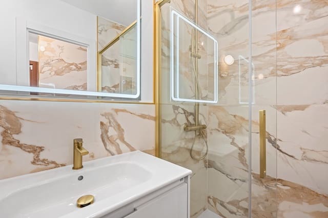 2 bedroom Apartment for sale in Punta Prima, Torrevieja with pool - € 269,000 (Ref: 9629856)