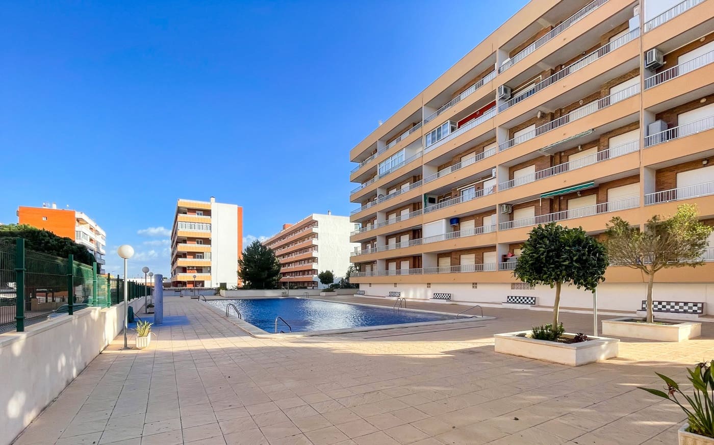 2 bedroom Apartment for sale in Punta Prima with pool - € 269,000 (Ref: 9629856)