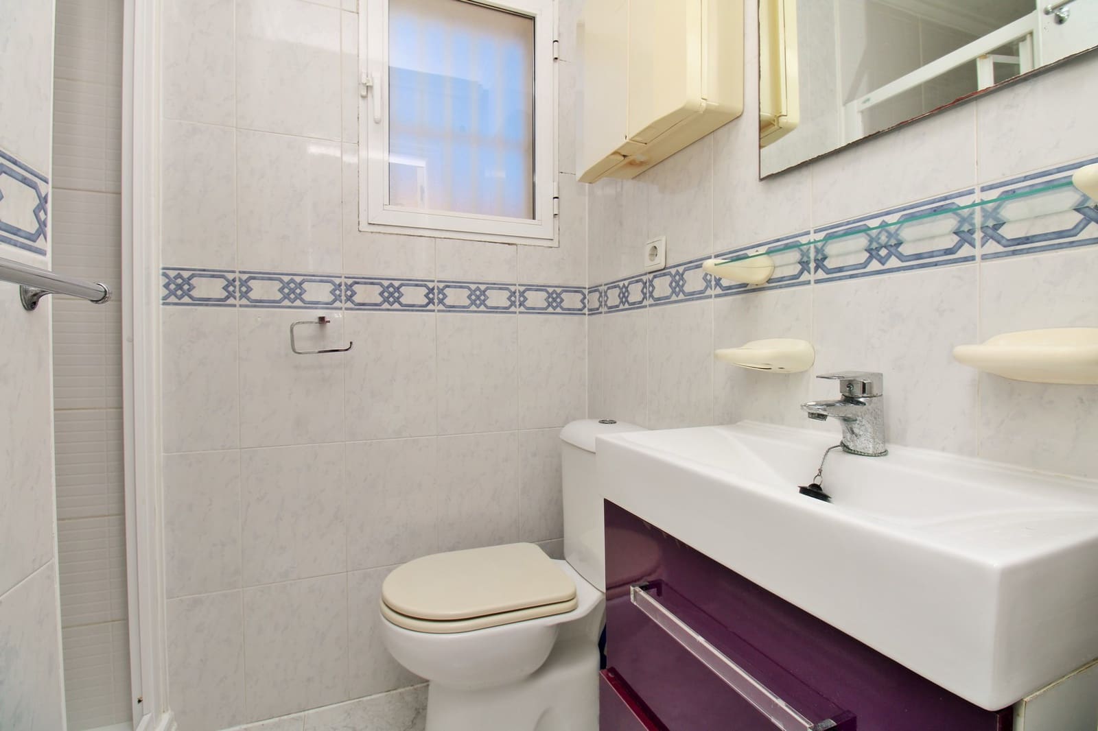 Casa de 3 habitaciones en Playa Flamenca en venta con piscina - 234.900 € (Ref: 9634133)