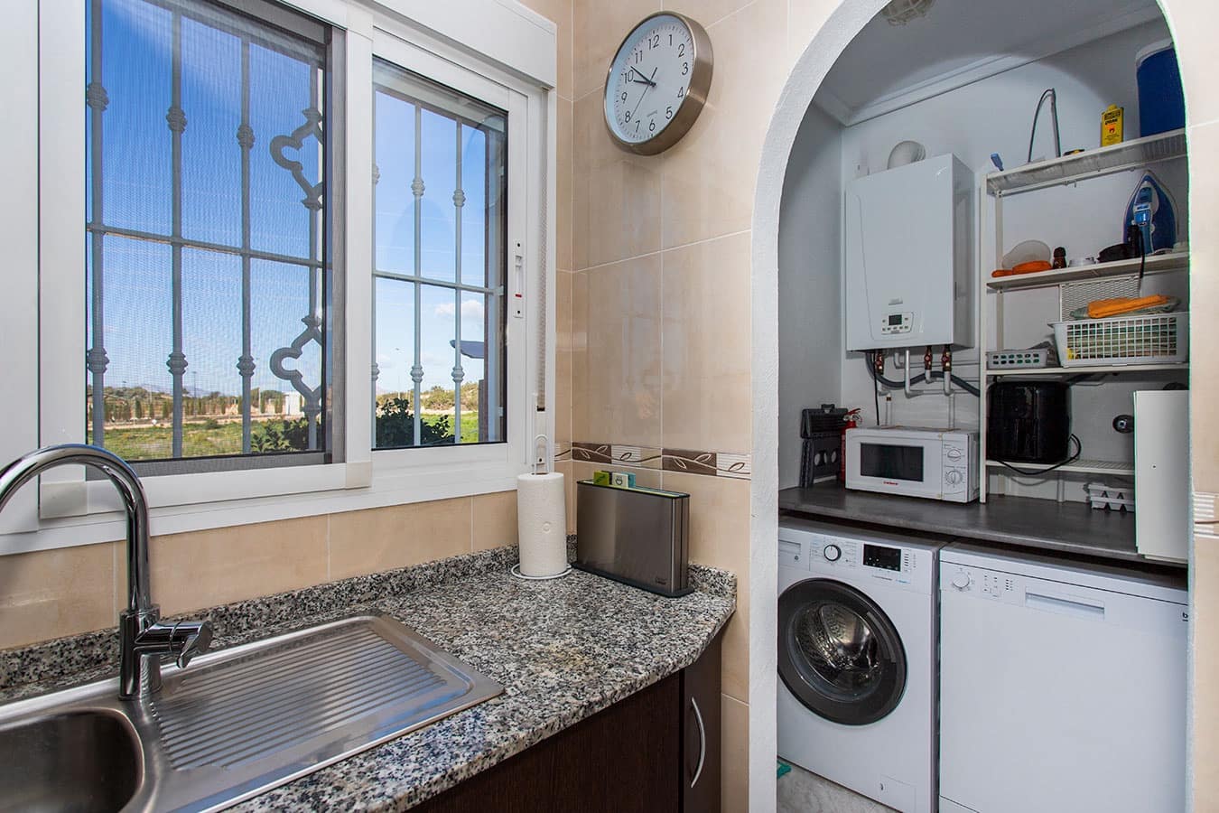 2 bedroom Villa for sale in Benijofar with pool - € 269,000 (Ref: 9634135)