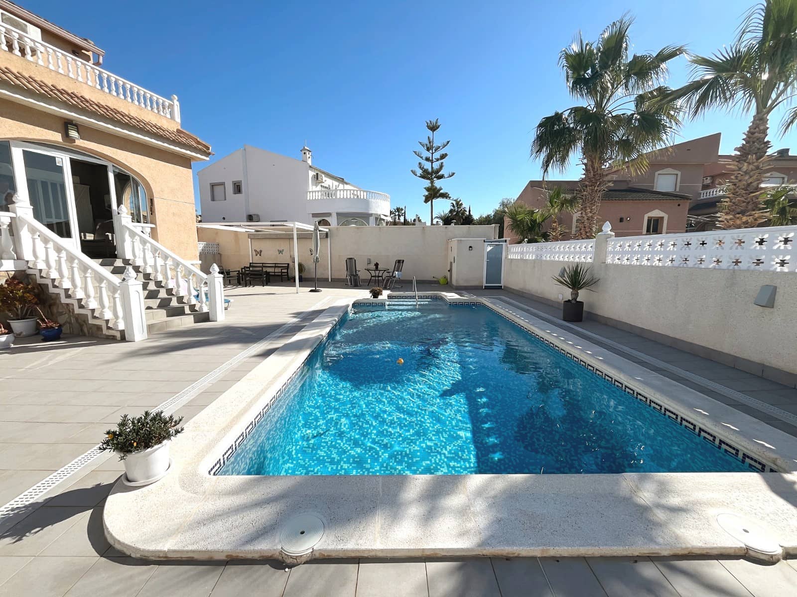 3 bedroom Villa for sale in Benijofar with pool - € 435,000 (Ref: 9637284)