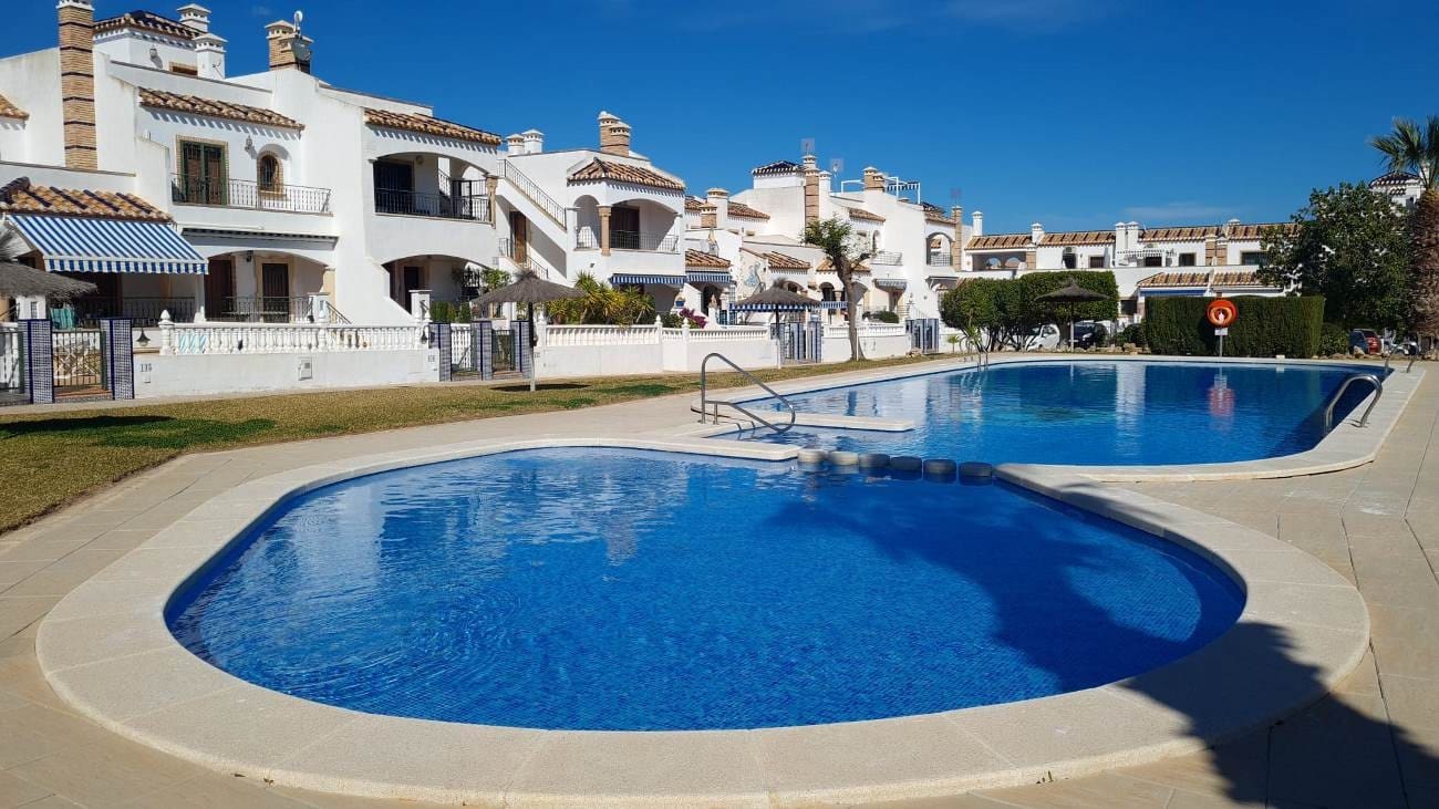 2 quarto Apartamento para venda em Villamartin com piscina garagem - 229 900 € (Ref: 9639292)