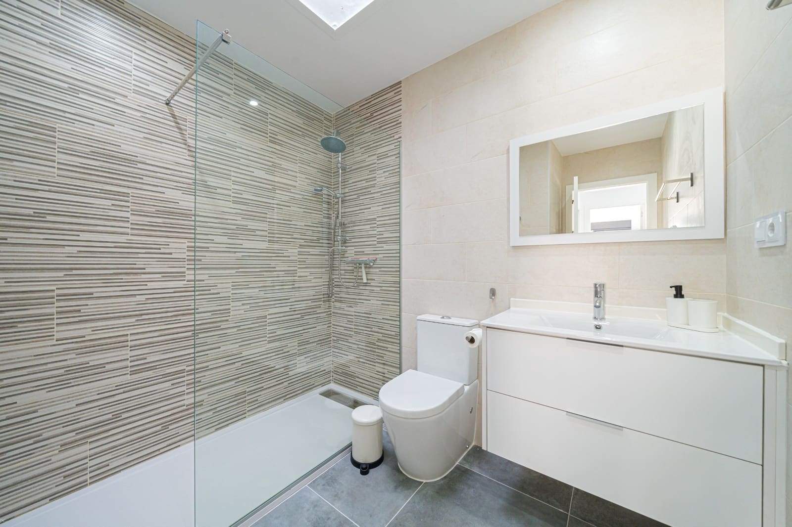 3 slaapkamer Villa te koop in Daya Nueva met zwembad - € 385.000 (Ref: 9651646)