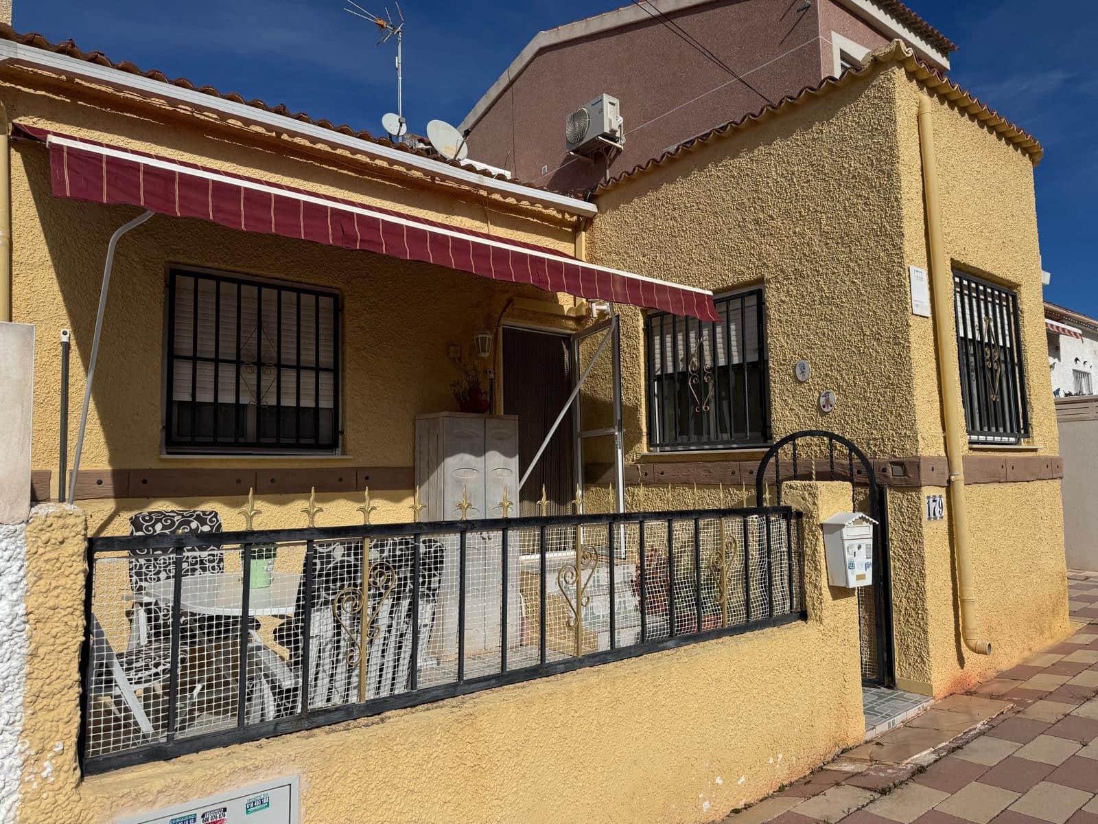 4 chambre Maison de Ville à vendre à San Fulgencio - 120 000 € (Ref: 9658516)