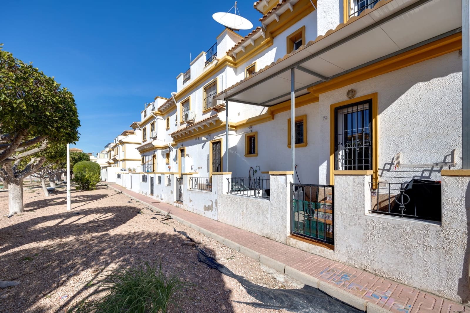 3 sovrum Hus till salu i Torrevieja med pool - 249 900 € (Ref: 9666179)