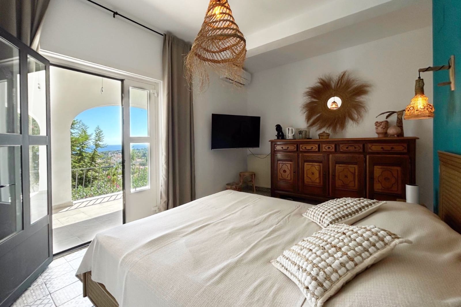 4 bedroom Villa for sale in Moraira with pool garage - € 1,199,000 (Ref: 9666180)