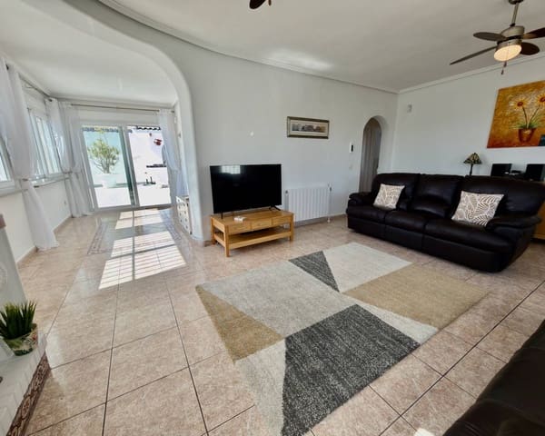 3 slaapkamer Villa te koop in Ciudad Quesada, Rojales met zwembad garage - € 625.000 (Ref: 9670287)