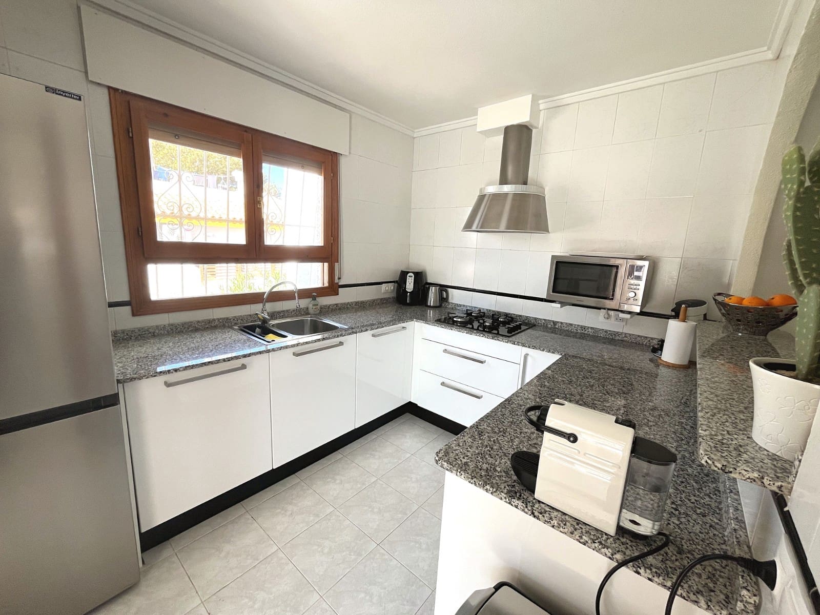 3 bedroom Villa for sale in Pueblo Bravo with pool - € 427,500 (Ref: 9673995)