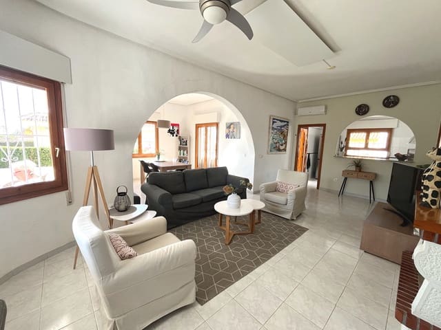 3 bedroom Villa for sale in Pueblo Bravo, Rojales with pool - € 427,500 (Ref: 9673995)