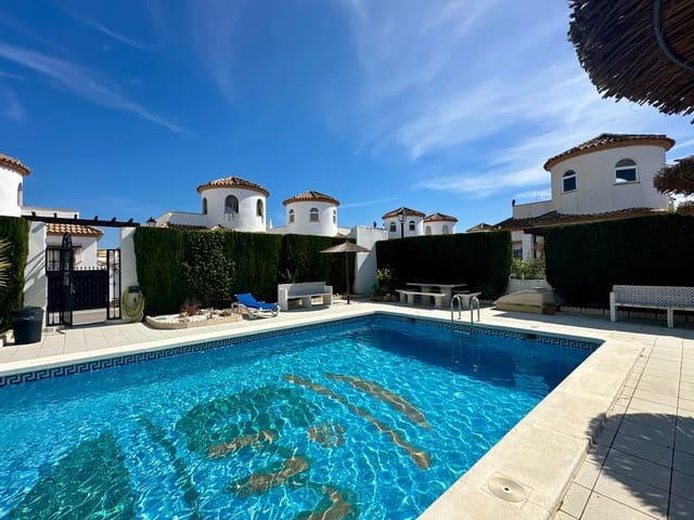 3 bedroom Villa for sale in El Raso, Guardamar del Segura with pool - € 220,000 (Ref: 9677044)