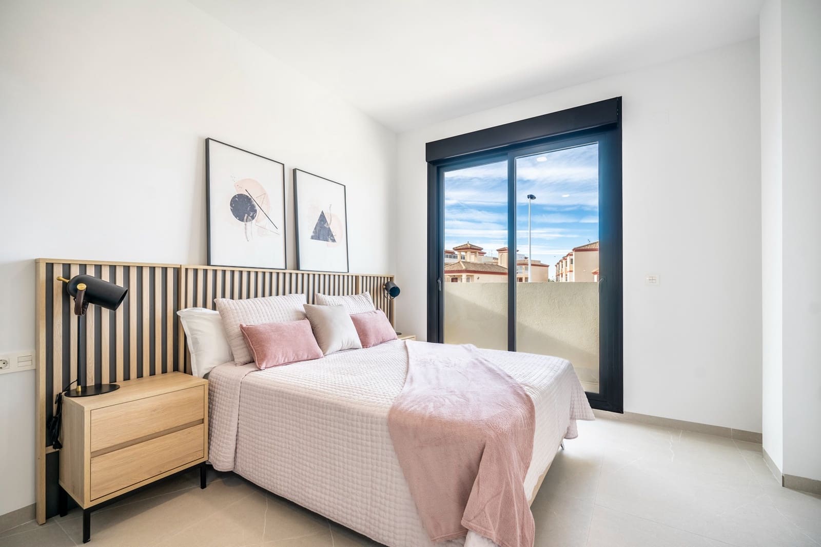 3 makuuhuone Huvila myytävänä paikassa Roldan mukana uima-altaan - 409 950 € (Ref: 9679311)