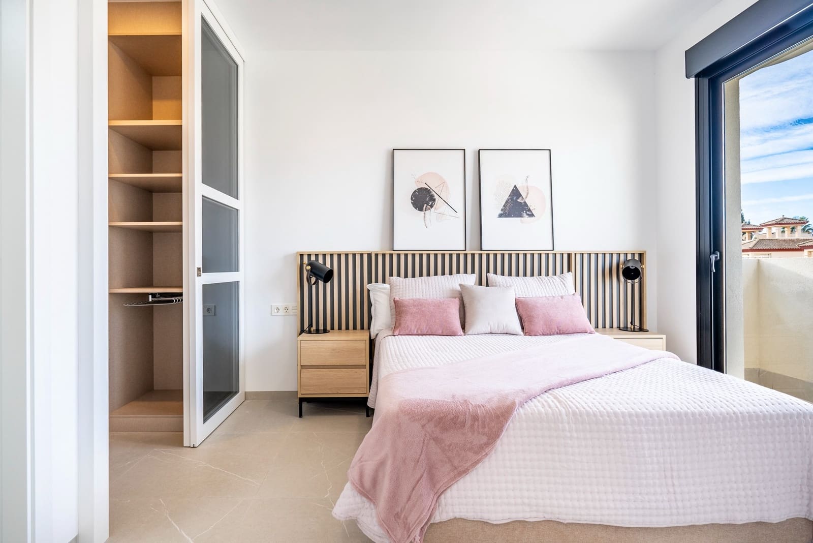 3 makuuhuone Huvila myytävänä paikassa Roldan mukana uima-altaan - 409 950 € (Ref: 9679311)