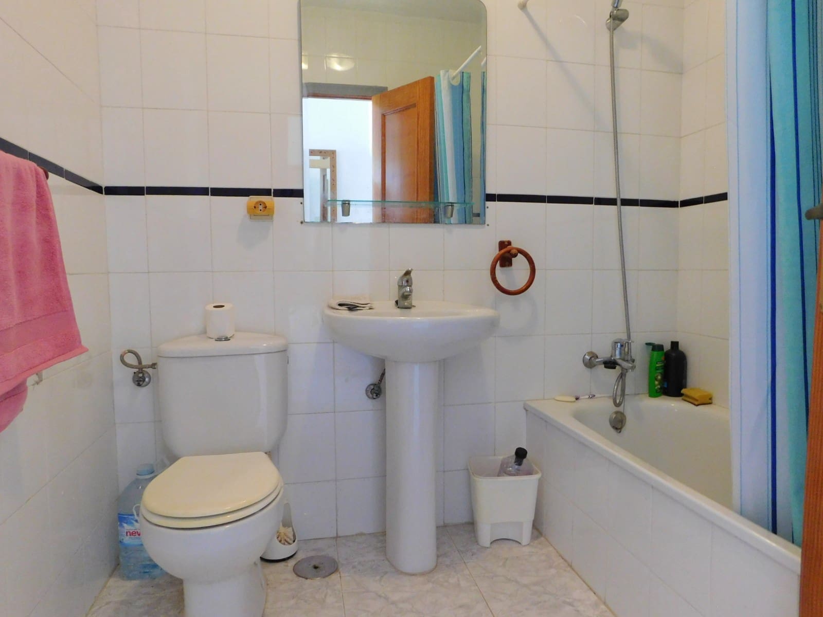 1 bedroom Apartment for sale in Villamartin with pool - € 95,000 (Ref: 9690359)