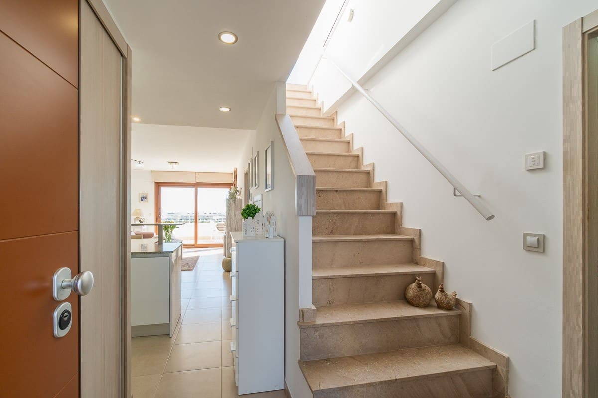 2 bedroom Apartment for sale in Dehesa de Campoamor with pool - € 299,000 (Ref: 9698175)